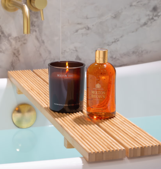Molton Brown Mesmerising Oudh Accord & Gold Wick Candle