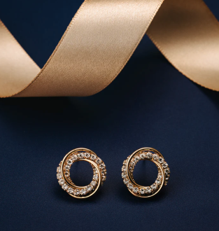 Orelia Interlocking Pave Circle Studs